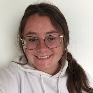 Meet your Posher, Eva